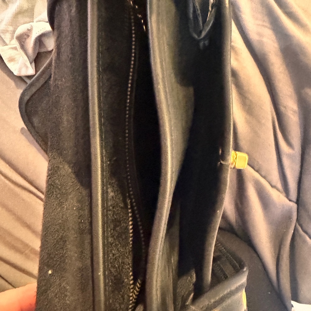 COACH vintage style # 9061 black‎ bag purse from 90’s. Lots of pockets. VGUC - Picture 6 of 13